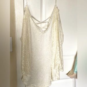 Patterned Creamy White Top